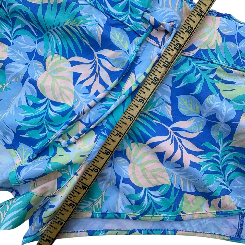 No Boundaries Women’s Pastel Tropical Leaf Pattern Shorts - Picture 7 of 11